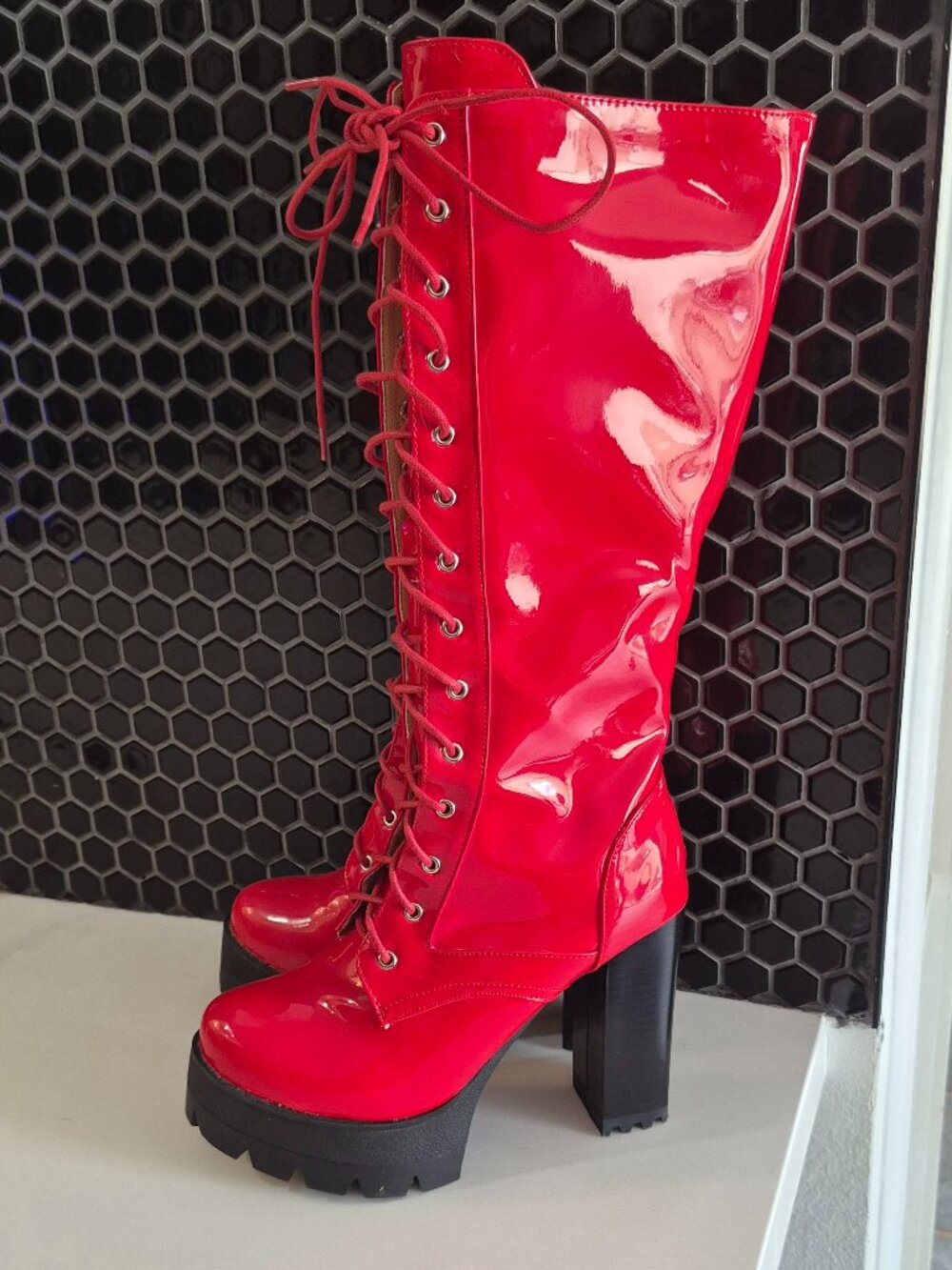 Red boot unbranded